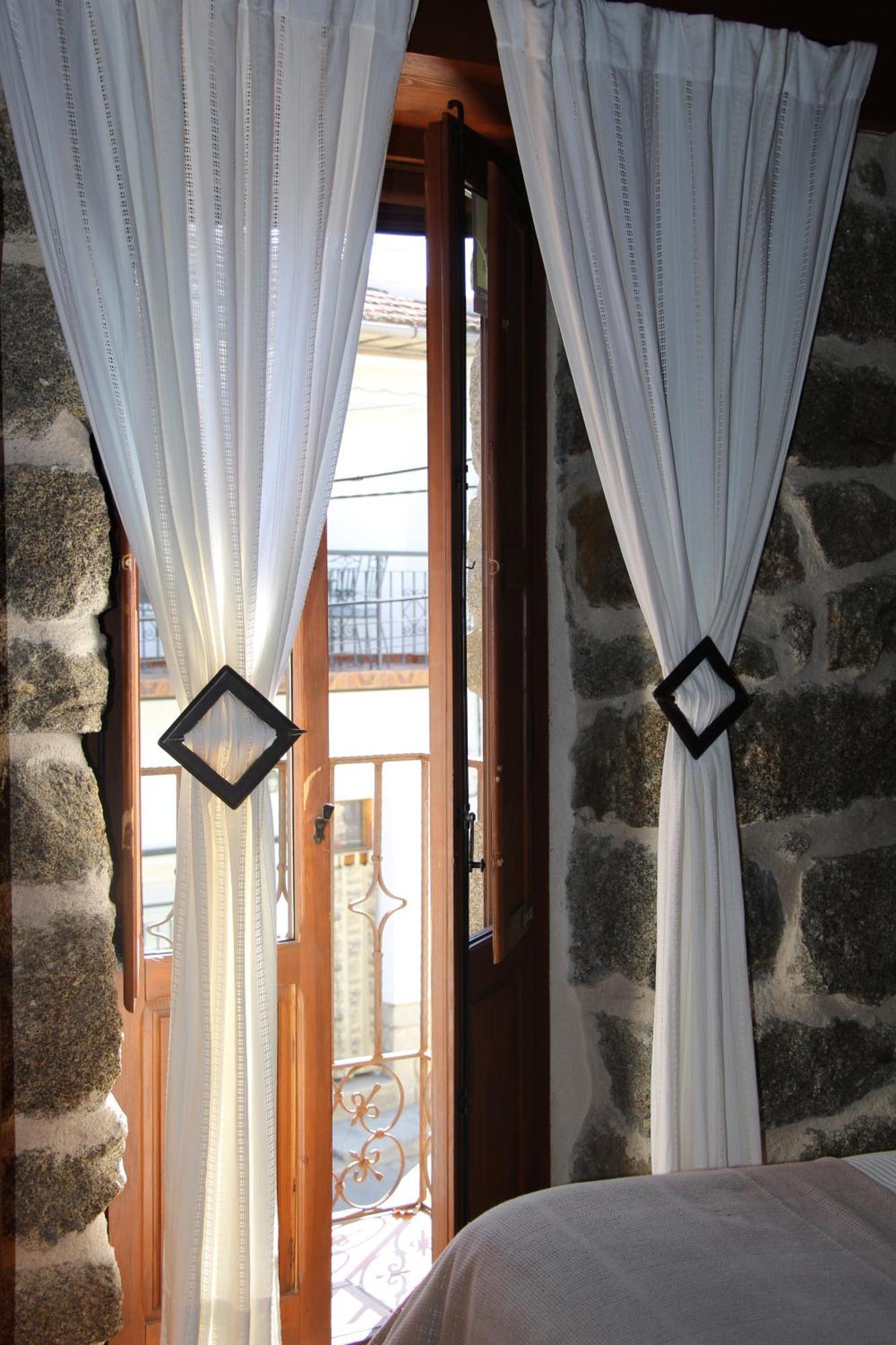El Balconcillo Del Alberche Villa Navaluenga Exterior foto
